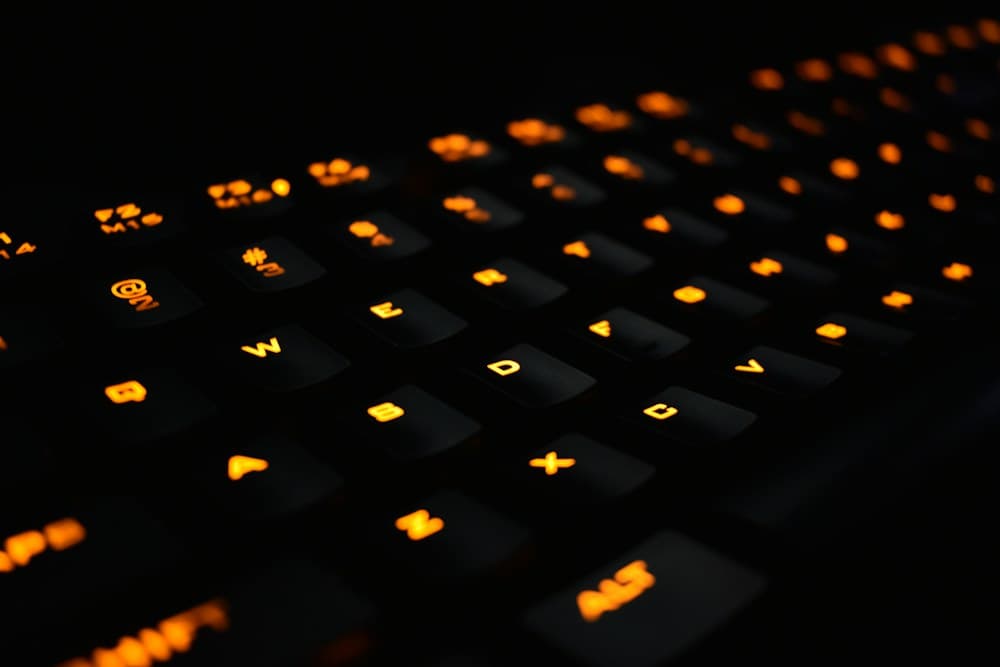 Ember TKL, teclado mecánico